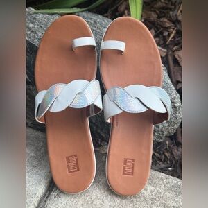 Fitflop White and Silver Minimalist Orthopedic Sandals